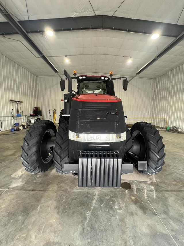 Image of Case IH Magnum 310 equipment image 4