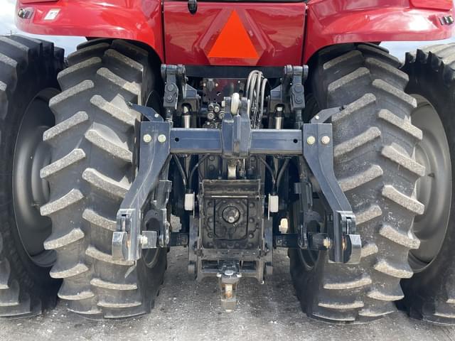 Image of Case IH Magnum 310 equipment image 3