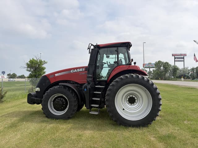 Image of Case IH Magnum 310 equipment image 1