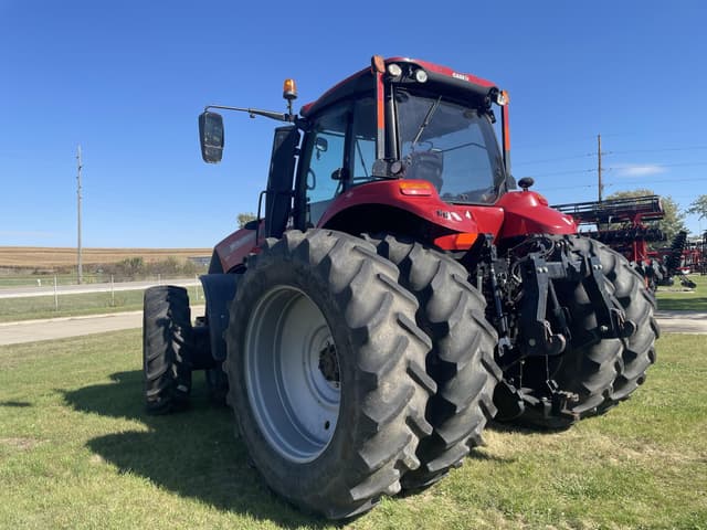 Image of Case IH Magnum 310 equipment image 3