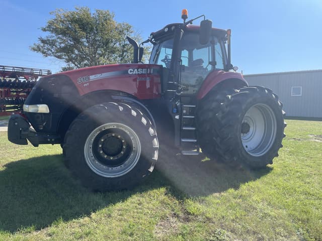 Image of Case IH Magnum 310 equipment image 1