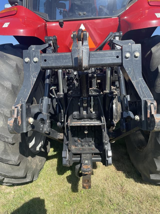 Image of Case IH Magnum 310 equipment image 4