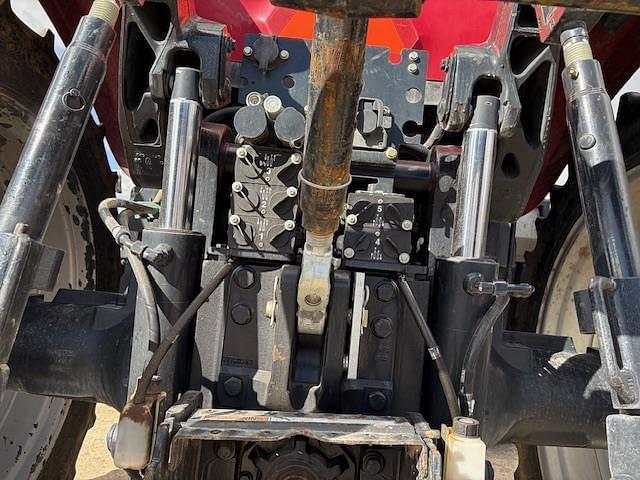 Image of Case IH Magnum 310 equipment image 4