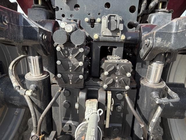 Image of Case IH Magnum 310 equipment image 4