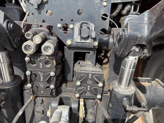 Image of Case IH Magnum 310 equipment image 4