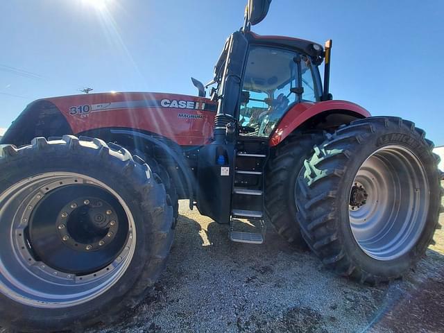 Image of Case IH Magnum 310 equipment image 1