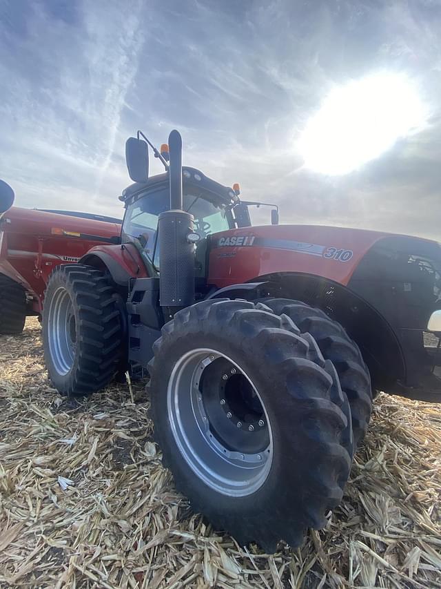 Image of Case IH Magnum 310 equipment image 1