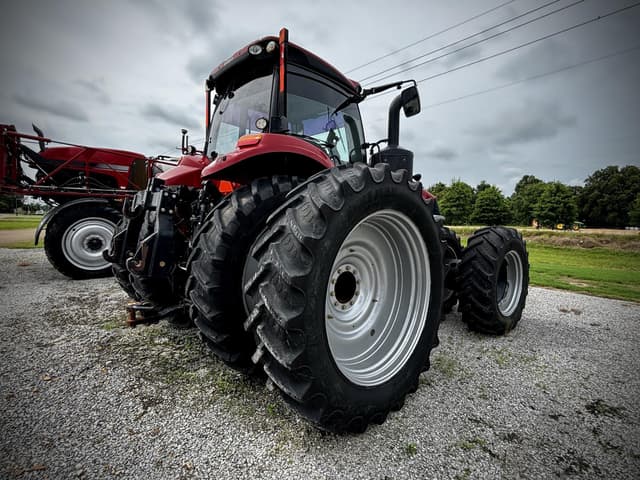 Image of Case IH Magnum 340 equipment image 4