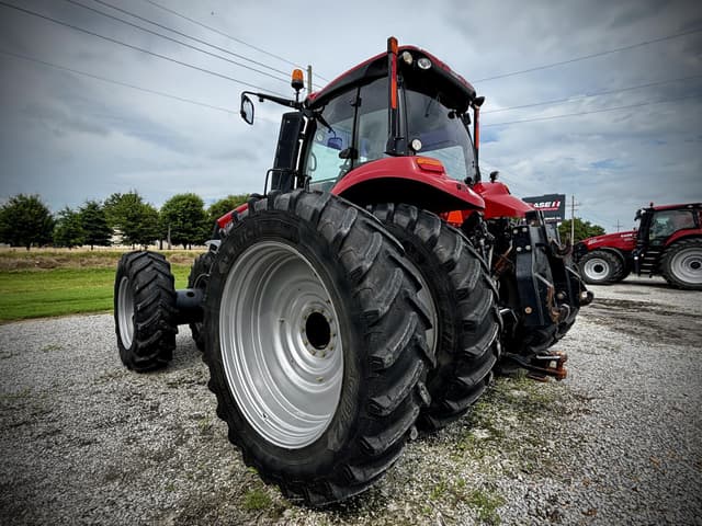 Image of Case IH Magnum 340 equipment image 2