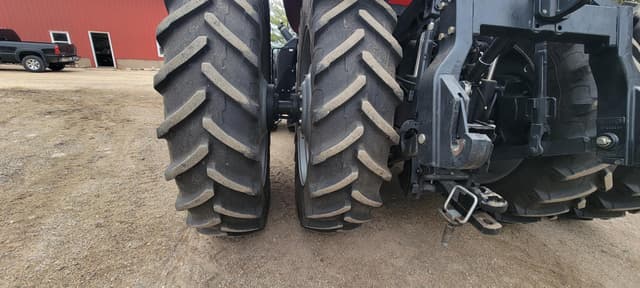 Image of Case IH Magnum 340 equipment image 3