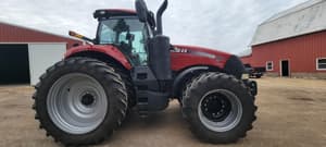 2019 Case IH Magnum 340 Image