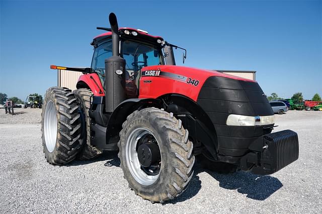 Image of Case IH Magnum 340 equipment image 4