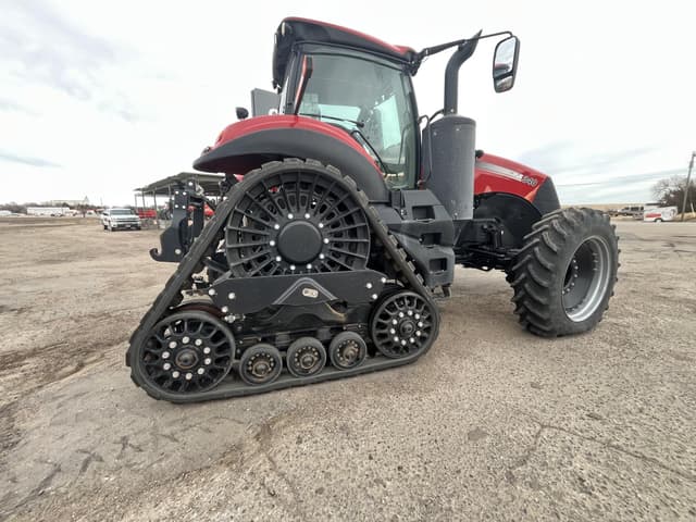 Image of Case IH Magnum 340 Rowtrac equipment image 3