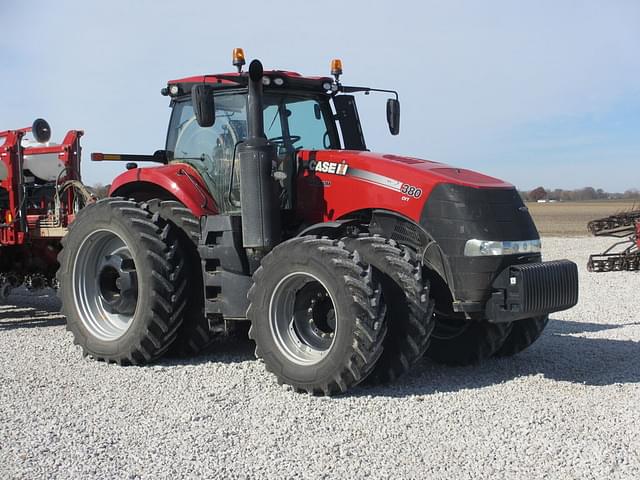 Image of Case IH Magnum 380 equipment image 4