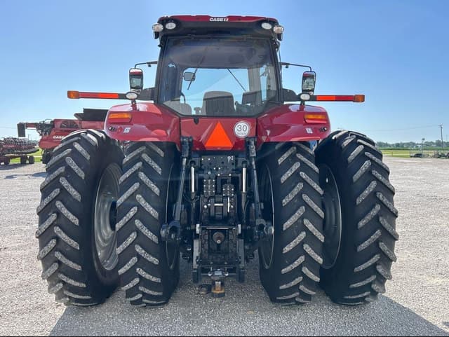 Image of Case IH Magnum 380 equipment image 3