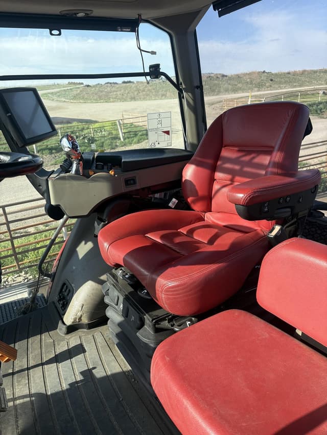 Image of Case IH Magnum 380 equipment image 1