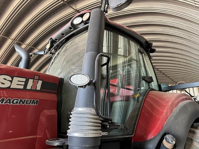 Image of Case IH Magnum 380 RowTrac equipment image 2