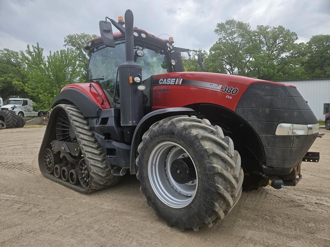 Image of Case IH Magnum 380 RowTrac Primary image