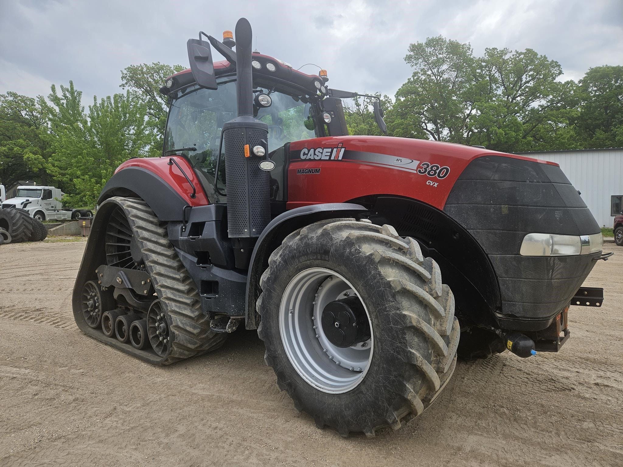 2019 Case IH Magnum 380 RowTrac Equipment Image0