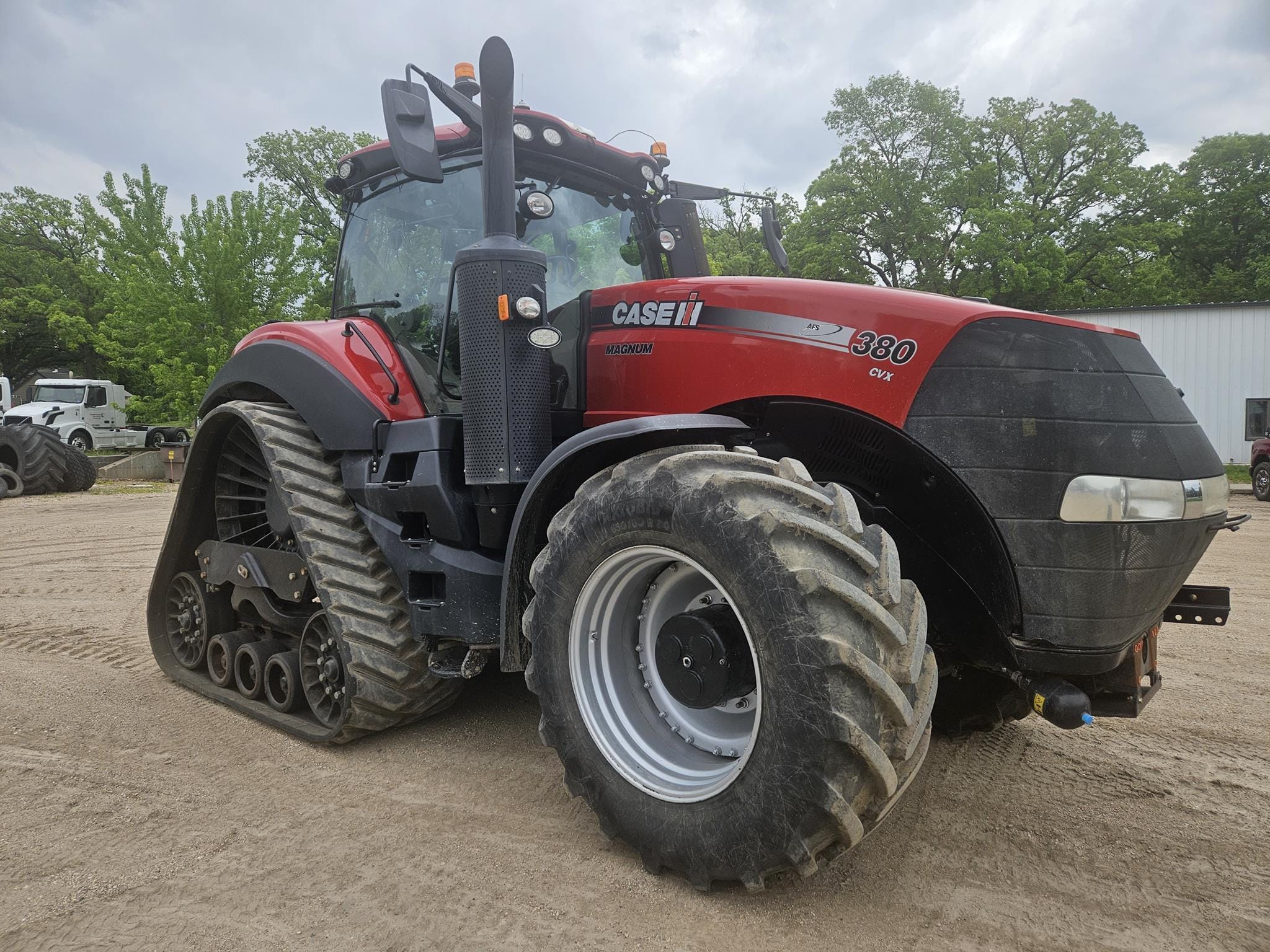 2019 Case IH Magnum 380 RowTrac Equipment Image0