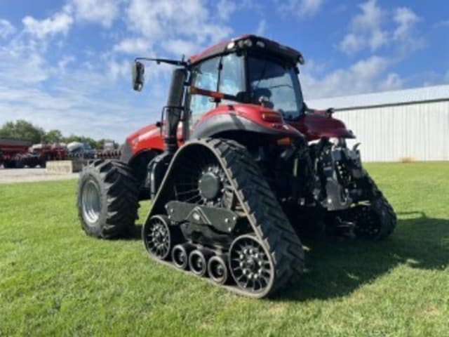 Image of Case IH Magnum 380 RowTrac equipment image 4