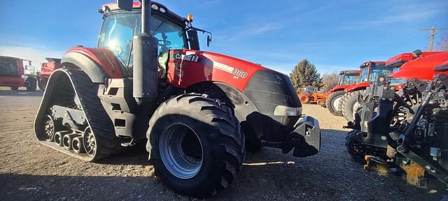 Image of Case IH Magnum 380 RowTrac equipment image 4