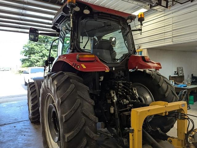 Image of Case IH Maxxum 125 equipment image 4