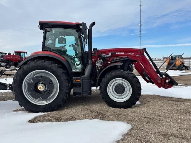 Image of Case IH Maxxum 135 equipment image 4