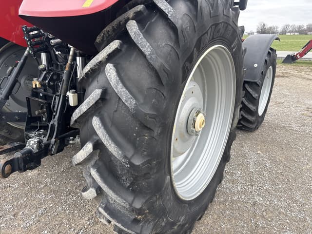 Image of Case IH Maxxum 135 equipment image 2