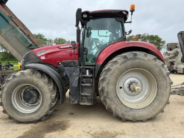 Image of Case IH Optum 300 equipment image 4