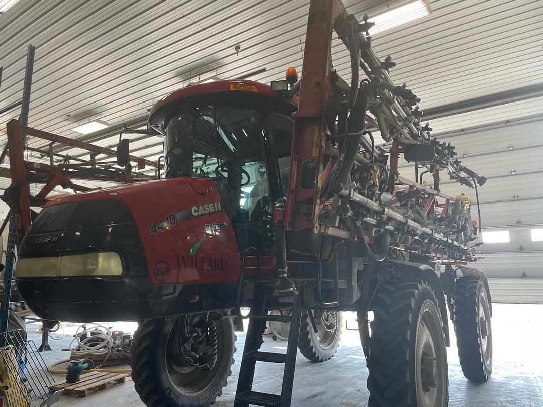 Image of Case IH Patriot 4440 Primary Image