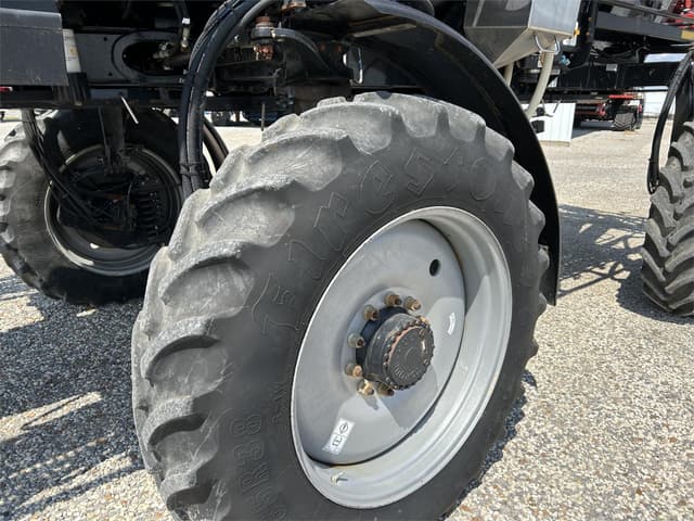 Image of Case IH Patriot 2250 equipment image 2