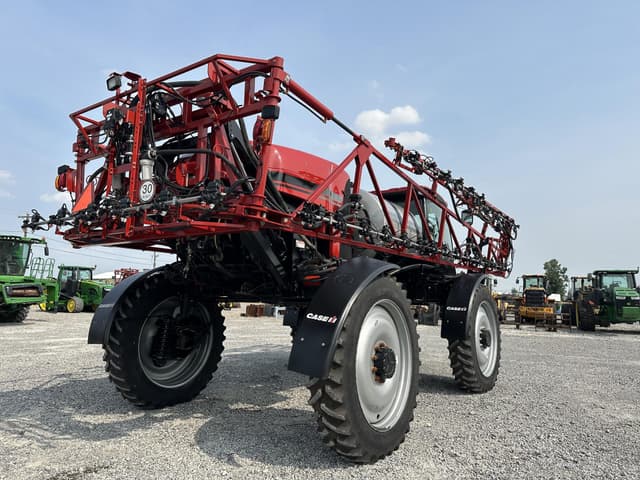 Image of Case IH Patriot 3240 equipment image 4