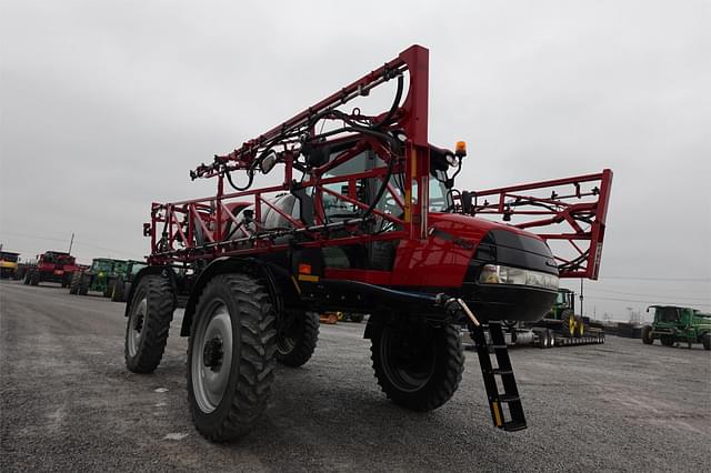 Image of Case IH Patriot 3240 equipment image 1