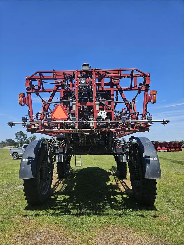 Image of Case IH Patriot 3240 equipment image 2