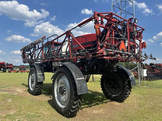 Image of Case IH Patriot 3240 equipment image 1