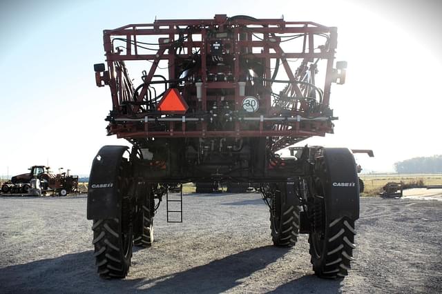 Image of Case IH Patriot 3240 equipment image 3