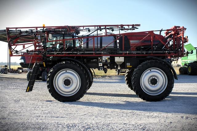 Image of Case IH Patriot 3240 equipment image 1