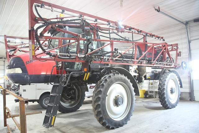 Image of Case IH Patriot 3340 equipment image 2