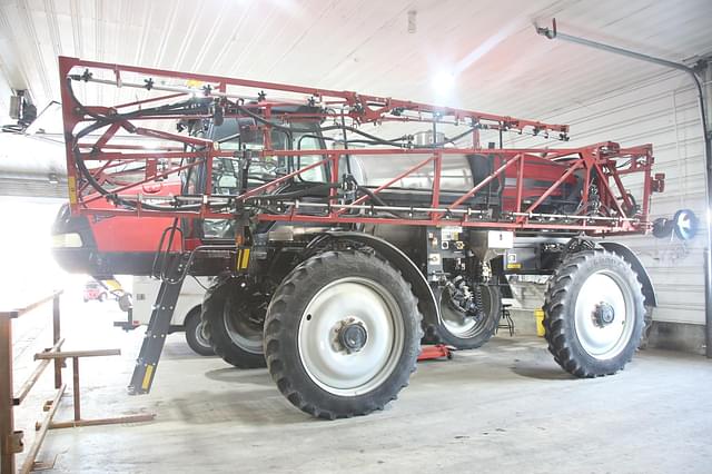 Image of Case IH Patriot 3340 equipment image 4