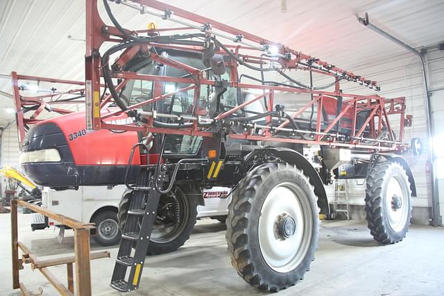 Image of Case IH Patriot 3340 equipment image 3