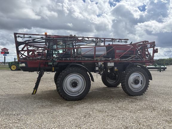 Image of Case IH Patriot 3340 equipment image 1