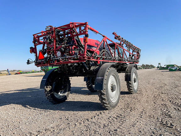 Image of Case IH Patriot 3340 equipment image 4