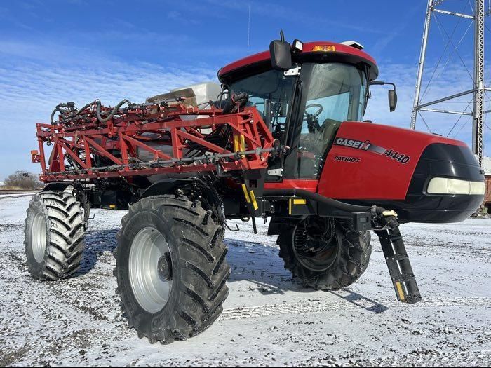 Main image Case IH Patriot 4440