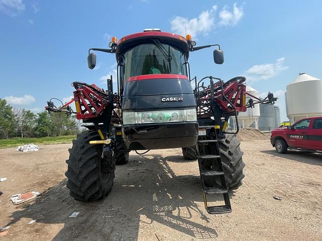 Image of Case IH Patriot 4440 equipment image 2