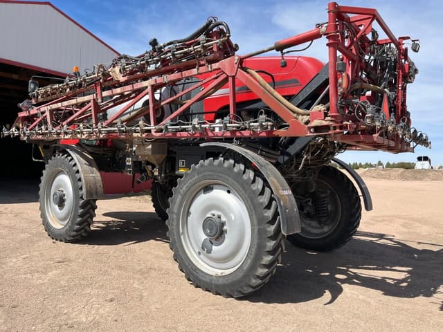 Image of Case IH Patriot 4440 equipment image 3