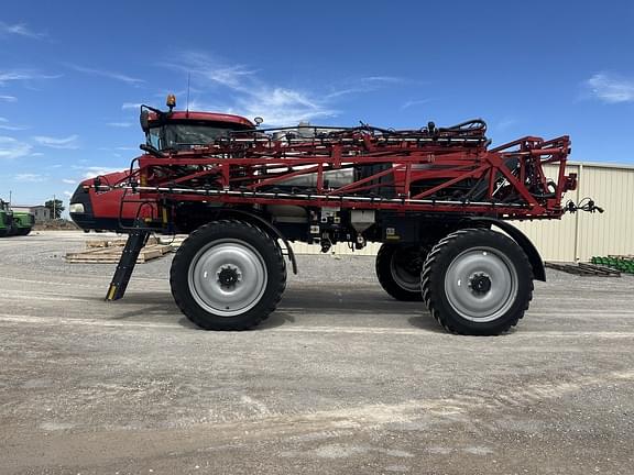 Image of Case IH Patriot 4440 equipment image 1