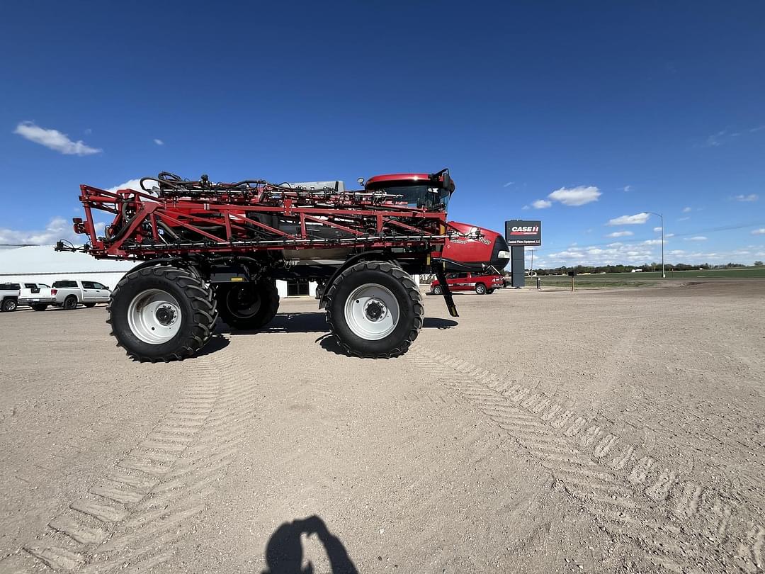 Image of Case IH Patriot 4440 Primary image