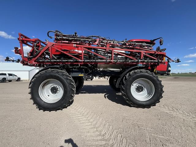 Image of Case IH Patriot 4440 equipment image 2