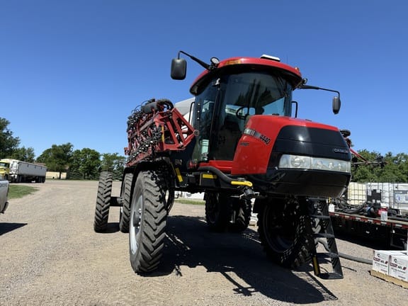 Main image Case IH Patriot 4440